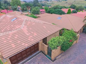 3 Bedroom House in Noordheuwel