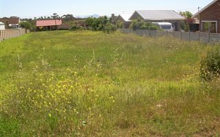 793 m² Land available in Albertinia