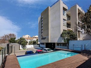 3 Bedroom Apartment in Atholl