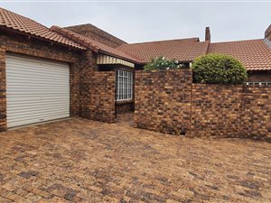3 Bed Townhouse in Brackendowns