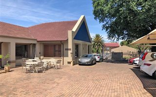 500 m² Commercial space in Bramley