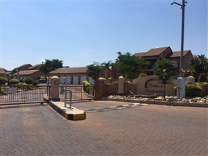 2 Bed Apartment in Mooikloof Ridge