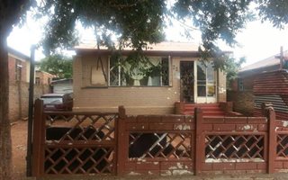 2 Bedroom House in Jan Hofmeyer