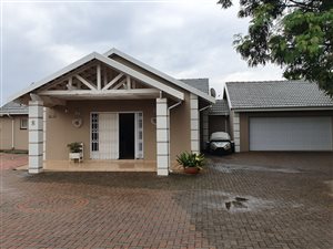 3 Bed House in Helikon Park