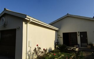 2 Bedroom House in Rawsonville