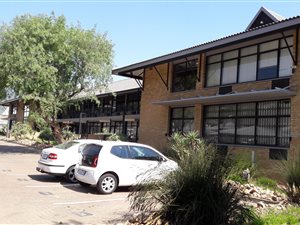 158 m² Commercial space in Waterfall Estate