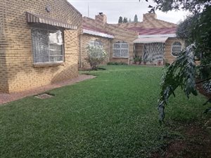 4 Bed House in Bakerton