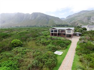 5 Bed House in Bettys Bay