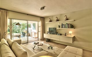2 Bedroom Apartment in Higgovale