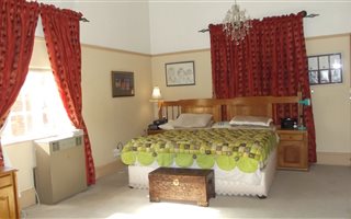 3 Bedroom House in Memorial Road Area