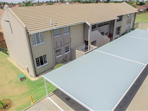 2 Bedroom Townhouse in Ravenswood