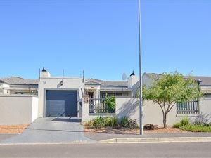 3 Bed House in Parklands North