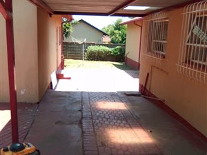 3 Bed House in Brackendowns