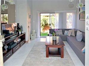 3 Bed Duplex in Weltevreden Park