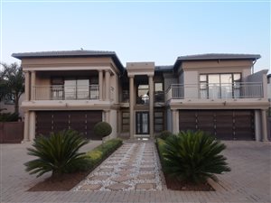 5 Bed House in Monavoni