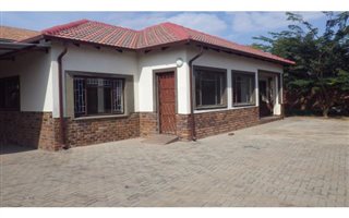 3 Bedroom Townhouse in Onverwacht