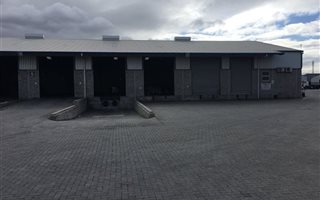 1200 m² Industrial space in Deal Party