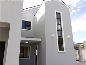 4 Bed House in Ottery