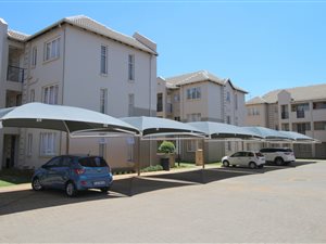 1 Bed Flat in Klippoortje