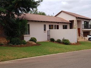 4 Bed House in Sable Hills Waterfront Estate