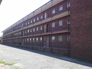 2 Bedroom Apartment in Vanderbijlpark CW3