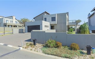 3 Bedroom House in Greenstone Hill