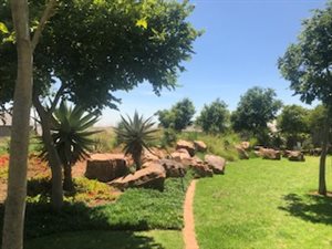 812 m² Land available in Country View Estate