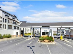 2 Bed Apartment in Dainfern