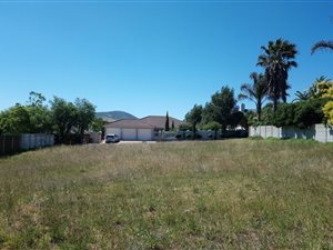 970 m² Land available in D Urbanvale