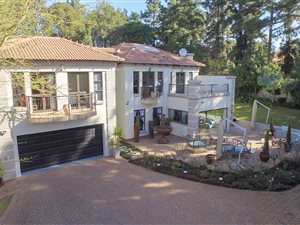 4 Bed House in Thornhill Estate