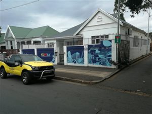 160 m² Commercial space in Glenwood