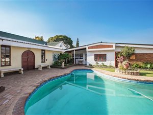 4 Bed House in Blairgowrie