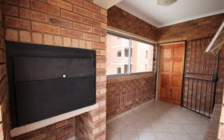 2 Bedroom Apartment in Silver Lakes