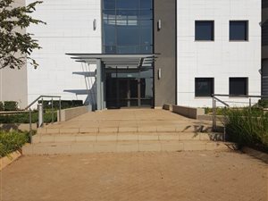 1715 m² Office Space in Highveld