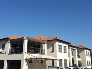 700 m² Office Space in Noordwyk