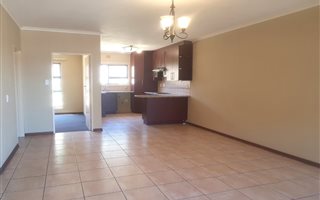 2 Bedroom Apartment in Monument