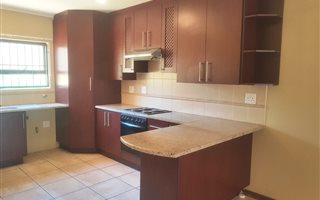 2 Bedroom Apartment in Monument