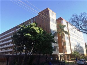 2 Bed Flat in Sunnyside
