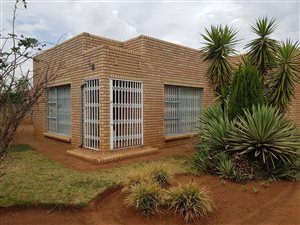 4 Bedroom House in Vanderbijlpark SE4