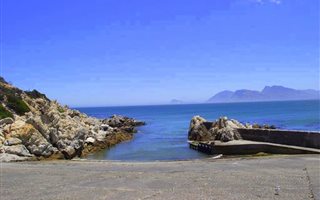 891 m² Land available in Hawston
