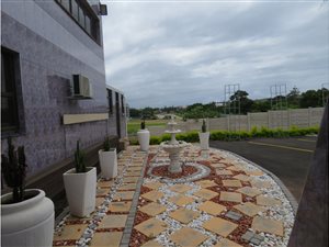 2000 m² Industrial space in Tongaat Central