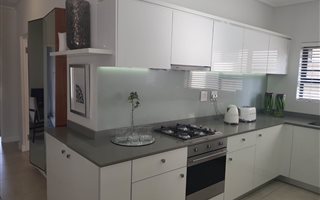 3 Bedroom Apartment in Waterfall Estate
