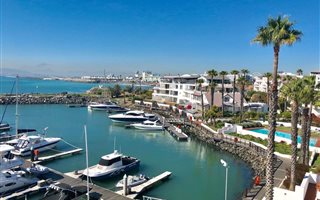 3 Bedroom Apartment in Waterfront