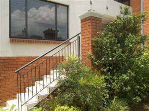2 Bed Apartment in Bedfordview
