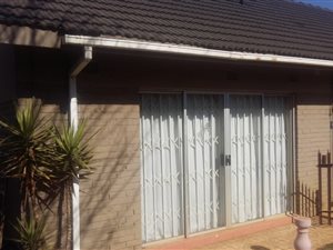 1 Bed Garden Cottage in Parkdene