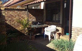 2 Bedroom Duplex in Bonaero Park