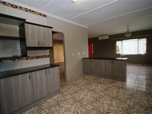 3 Bed House in Park Rynie