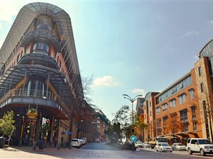 2 Bed Apartment in Melrose Arch