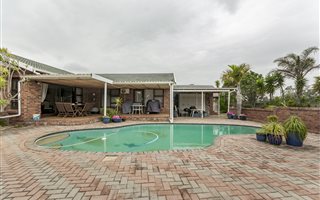 4 Bedroom House in Brymore