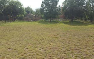 8565 m² Land available in President Park